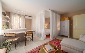 Montalbano Gem - Heritage Studio With Airy Vibes